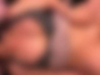 Live-Cam-Show mit Mikasa Rose - Shaved Pussy Curvy auf Camsoda