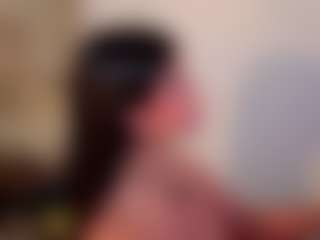 BriannaSalinas's Live Sex Cam Show