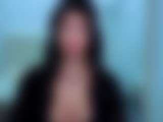 Live cam show with BriannaSalinas - Amateur on Mixed Magazine Live