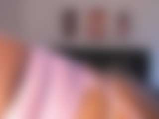 gigithunderfox's Live Sex Cam Show