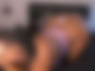 gigithunderfox's Live Sex Cam Show