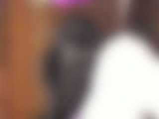 gigithunderfox's Live Sex Cam Show