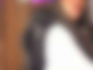 gigithunderfox's Live Sex Cam Show
