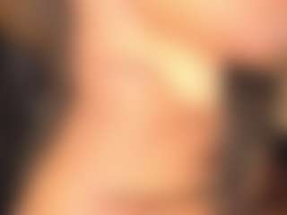gigithunderfox's Live Sex Cam Show