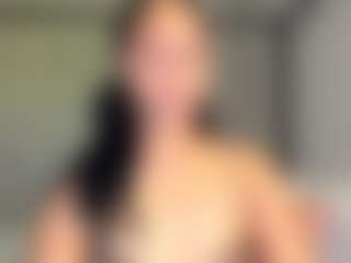 Live cam show with nolababy - Curvy on AdultVida.com