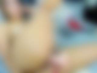 cute mia's Live Sex Cam Show