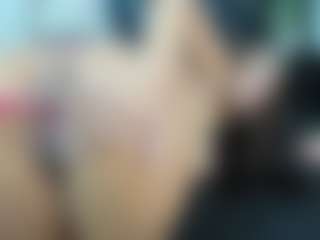 Live cam show with cute mia - Wet on live.xbliss.ai