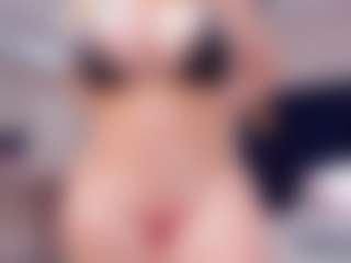 Live cam show with Mandy Bunny - Orgasm on Latina Girls