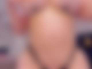 Live cam show with Mandy Bunny - Strip on Camsoda