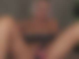vickysecret's Live Sex Cam Show