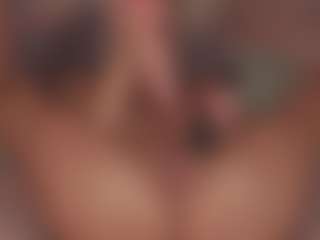Live cam show with vickysecret - Bedroom on liverealitysex.com