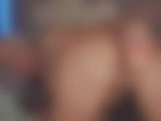 Live cam show with vickysecret - Blonde Hair on Livezox