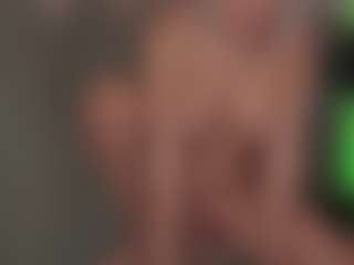 Live cam show with vickysecret - Dildo Or Vibrator on CamwithHer