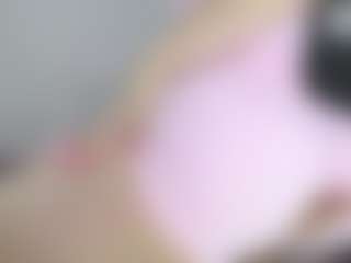 Live cam show with Emmily - Athletic on dasdasdadada.com