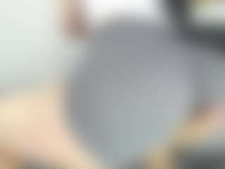 Live cam show with Emmily - Athletic Big Ass on camgirlchat.live