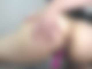 Emmily's Live Sex Cam Show