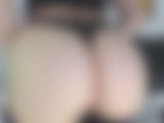 Emmily's Live Sex Cam Show