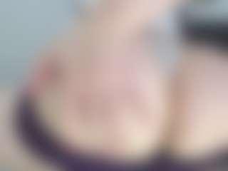 Emmily's Live Sex Cam Show