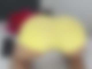 Live cam show with Emmily - Body Massage on galaxygirlnitro.com