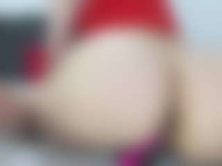 Emmily's Live Sex Cam Show