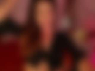 Live cam show with Kitty Star - Brown Hair on AdultVida.com