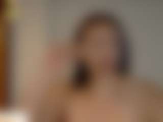 Live cam show with Erika Rika - Facial Piercings on livesuperchat.net