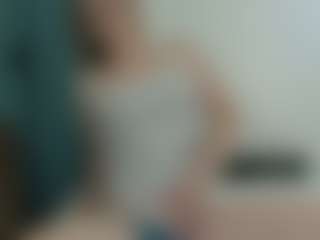 Live cam show with jadelove1982 - Strip MILF on Camsoda