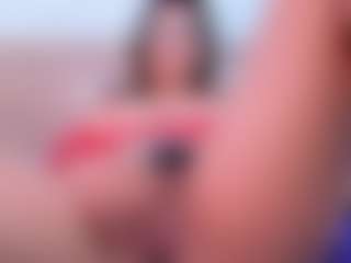 Live cam show with LUNALEEE - Tease on fuklive.com