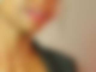 Live cam show with valery-swan - Middle Aged on justonemore.cc