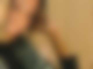 Live cam show with valery-swan - Facial on Hubzter Live