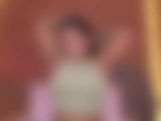 violeta-evanz MILF webcam performer live streaming