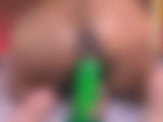 violeta-evanz MILF webcam performer live streaming
