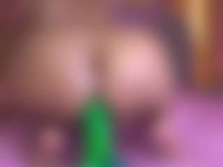 violeta-evanz MILF webcam performer live streaming