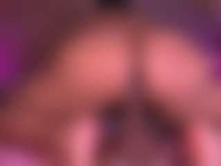 violeta-evanz MILF webcam performer live streaming