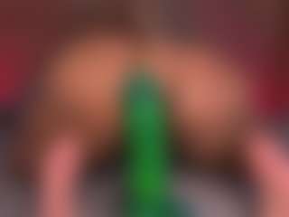 violeta-evanz MILF webcam performer live streaming