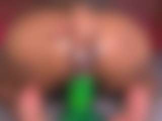violeta-evanz MILF webcam performer live streaming