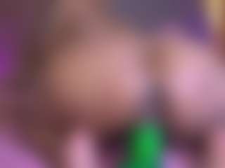 Live cam show with violeta-evanz - Flashing on Chatstar