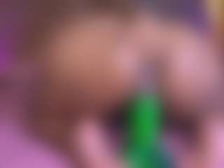 Live cam show with violeta-evanz - Flashing on madthumbs