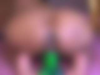 Live cam show with violeta-evanz - Flashing on Cam Slut
