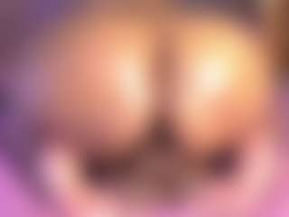 violeta-evanz MILF webcam performer live streaming