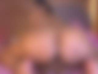 violeta-evanz MILF webcam performer live streaming