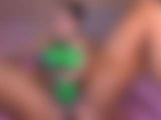 violeta-evanz MILF webcam performer live streaming