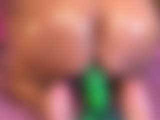 Live cam show with violeta-evanz - Spy MILF on WildCum