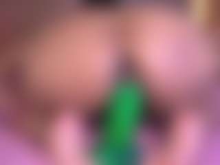 violeta-evanz MILF webcam performer live streaming