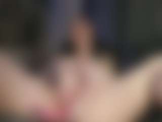 Live cam show with BeautyCutie - Bedroom Curvy on Camming Site
