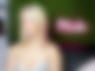 miabeex's Live Sex Cam Show