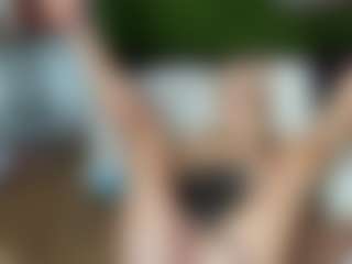 Live cam show with miabeex - Blue Eyes on StripNow