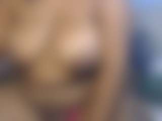 sharom-romsth's Live Sex Cam Show