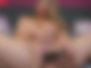 Live cam show with CiaraRider - Blonde Hair Curvy on Camming Site
