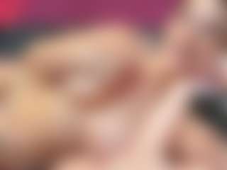 Live cam show with CiaraRider - Shaved Pussy on Camsoda